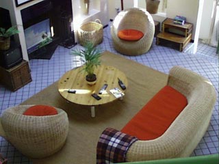 (three round things)