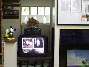 (tv in the middle)